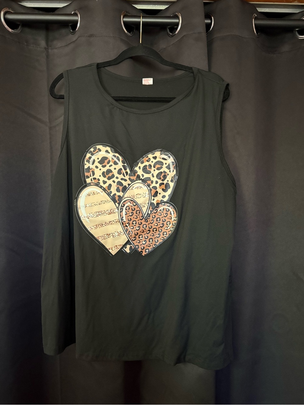 Black Sleeveless Top with Leopard Heart Design